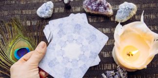 How to Clean a Tarot Deck